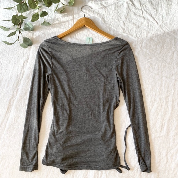 NWT Drawstring Front Cropped Long Sleeve Top - Picture 6 of 6